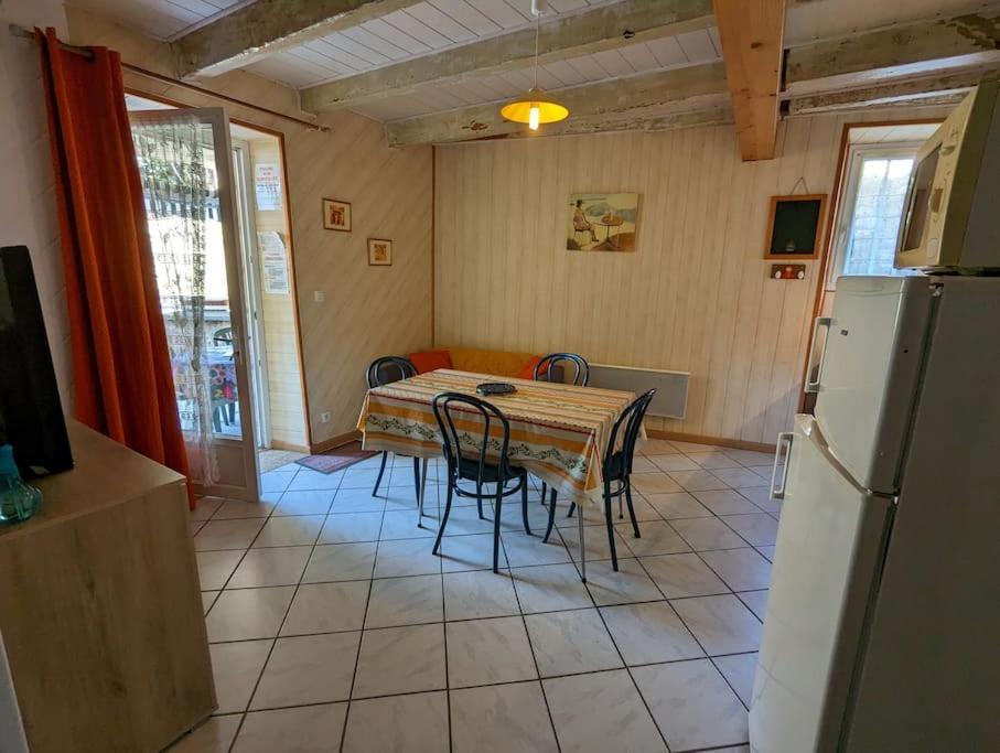 Gite Elisa Vals-les-Bains Bagian luar foto